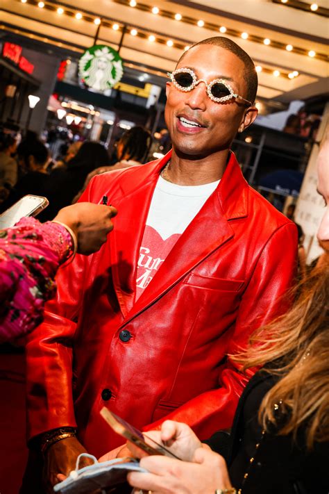 louis vuitton head design|pharrell williams fashion designer.